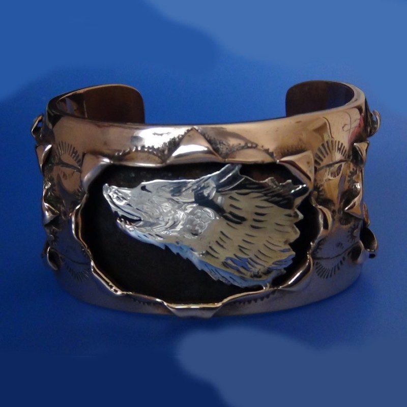 Wolf Armreif Aus Kupfer und Silber 925 Shadow Box Indianerschmuck