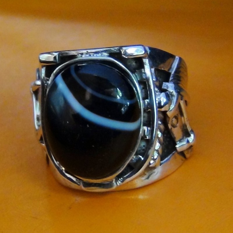 Horseshoe Sterlingsilver Ring with Semi Precious Stone Cabochon