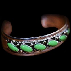 Bracciale Navajo 7 cabochon ovali, scelta di colori