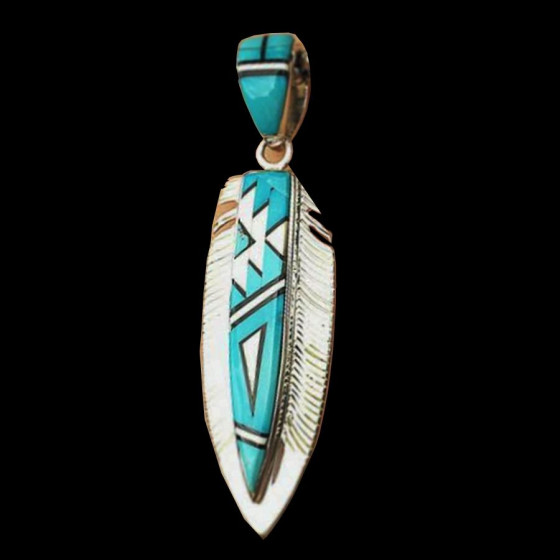 Navajo Arrowhead Pendant...
