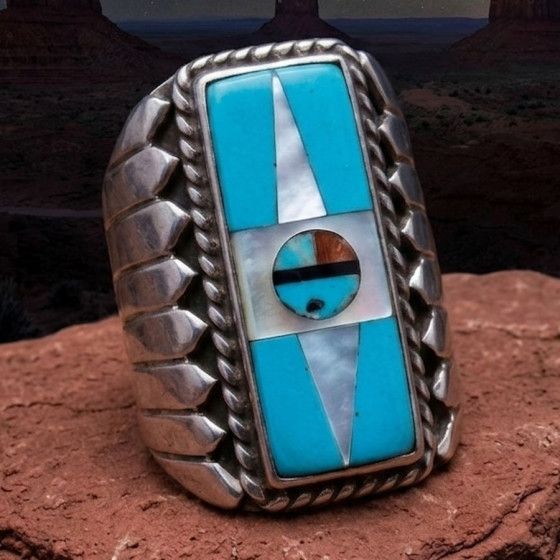 Anello del Dio Sole Zuni in...