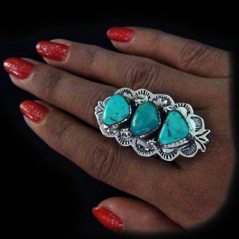 BIJOU NAVAJO BAGUE 3 TURQUOISES