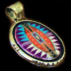 PENDENTIF SYMBOLE NAVAJO MULTICOLORE