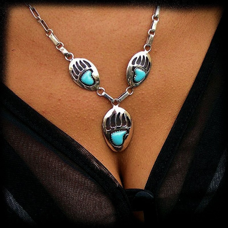 BEAR PAW NECKLACE