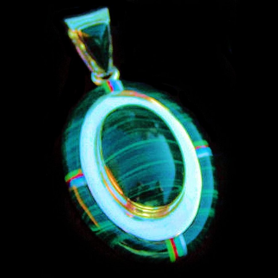 PENDENTIF OVALE EN ARGENT ET MALACHITE