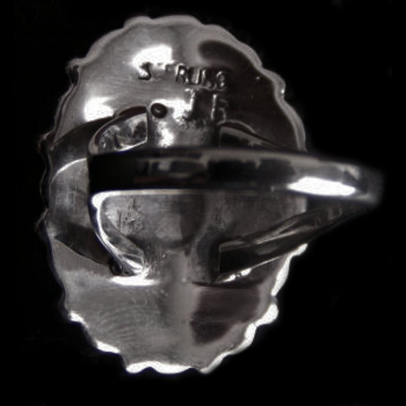 BAGUE FLEUR EN ARGENT ET PIERRE