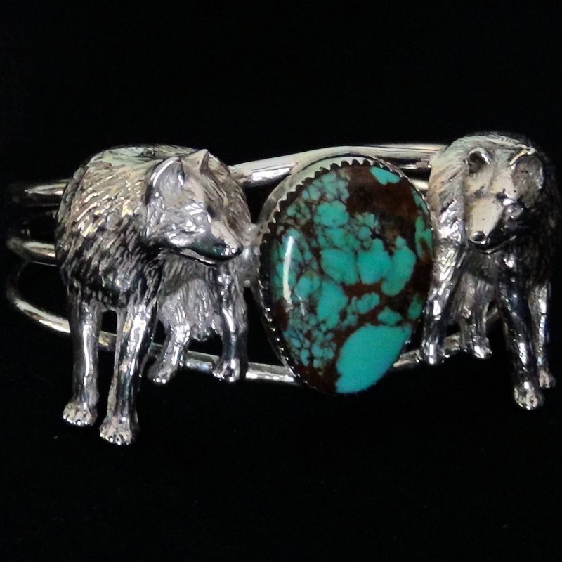 BRACELET LOUPS ET CABOCHONS