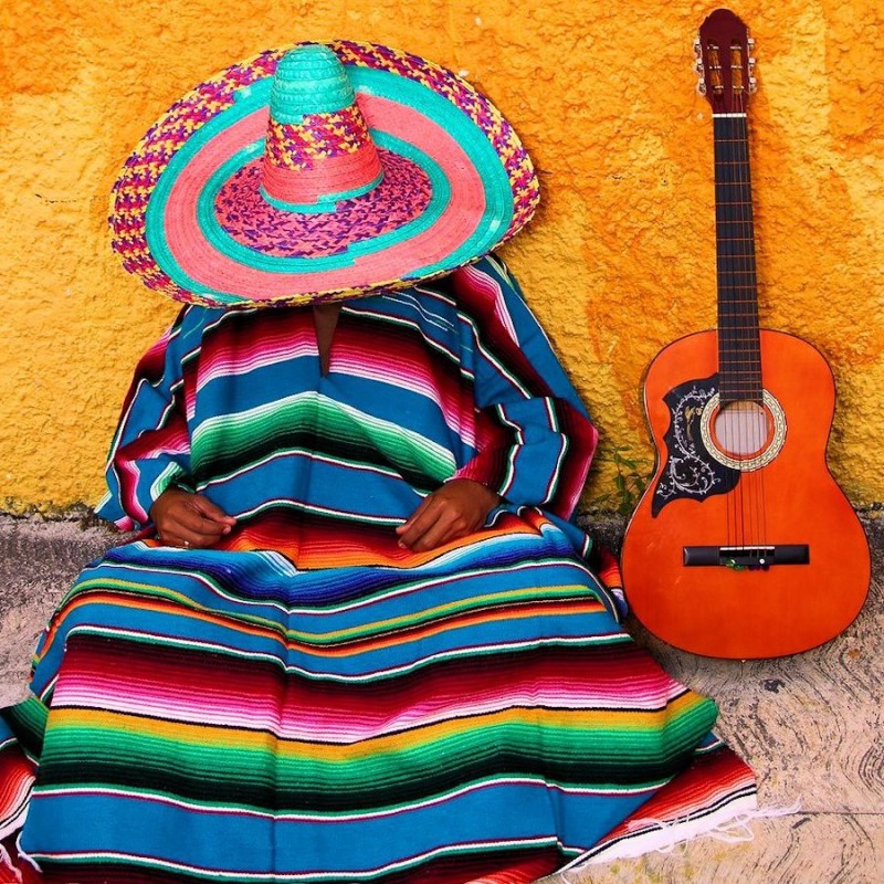 SIESTA AND SOMBRERO PENDANT