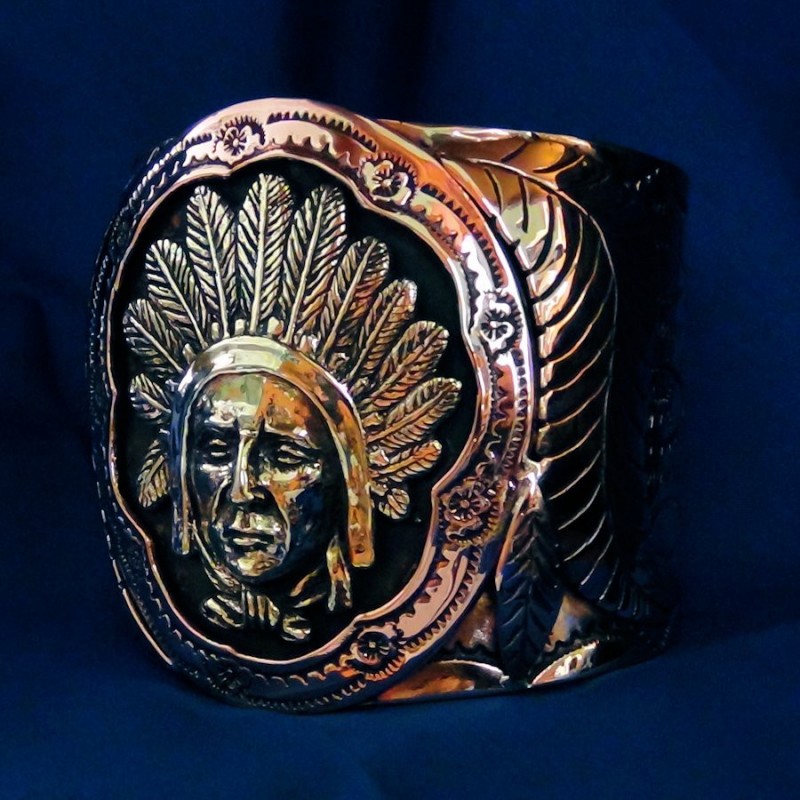 BACELET VINTAGE EN CUIVRE ET BRONZE CHEF INDIEN