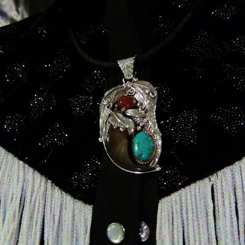 PENDENTIF GRIFFE D'OURS