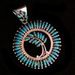 PENDENTIF PLUME ARGENT ET TURQUOISE PETITPOINT 