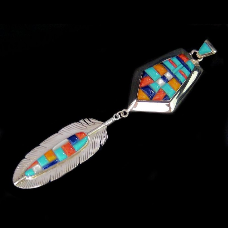 PENDENTIF POINTE DE FLECHE ET PLUME CORN ROW