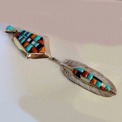 PENDENTIF POINTE DE FLECHE ET PLUME CORN ROW