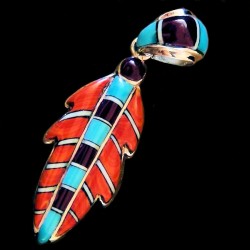 PENDENTIF PLUME ROUGE