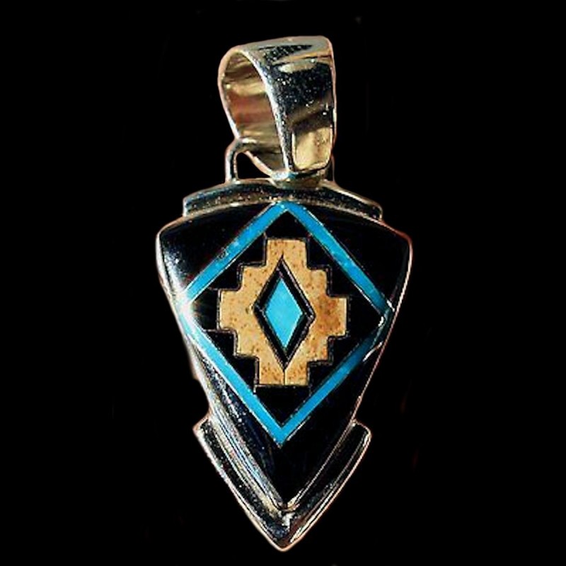 PENDENTIF NAVAJO POINTE DE FLECHE EN ARGENT