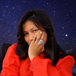 BAGUE TÊTE DE LOUP EN ARGENT ET PIERRES 