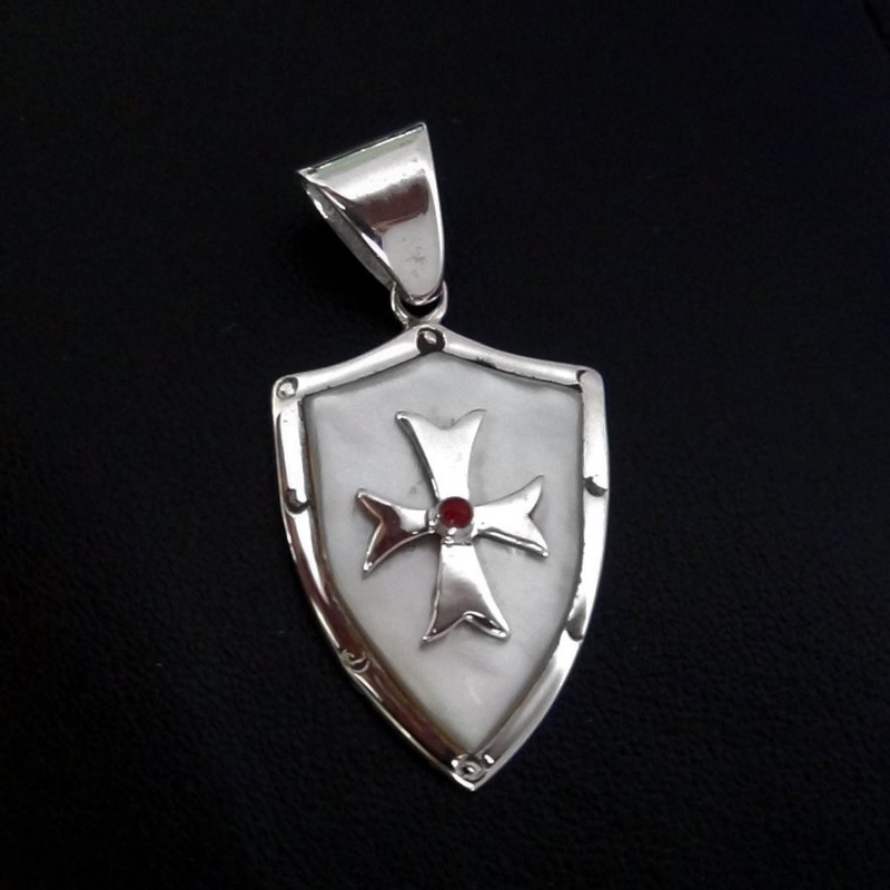 Pendentif Croix de Malte Templier en Argent 925 et Nacre