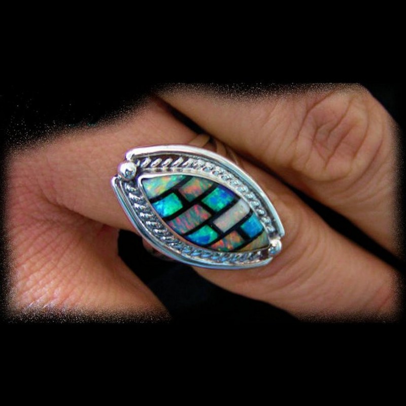Bague Ovale 3 Opales Pour Femme en Argent 925